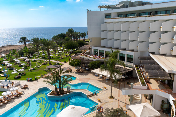 Constantinou Bros Athenea Royal Beach Hotel Kato Paphos Zypern